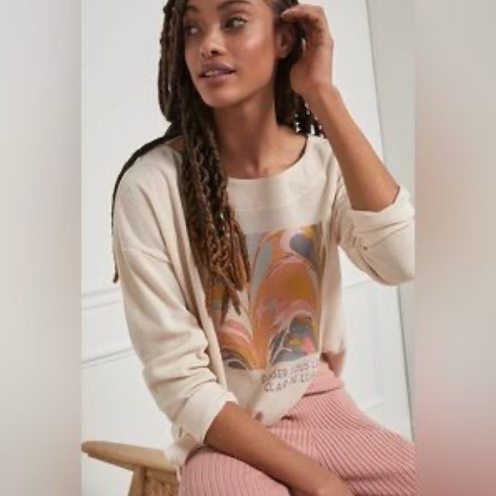 Anthropologie abstract thermal long sleeve top